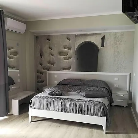 Tra I Castelli Oda ve Kahvaltı 3*